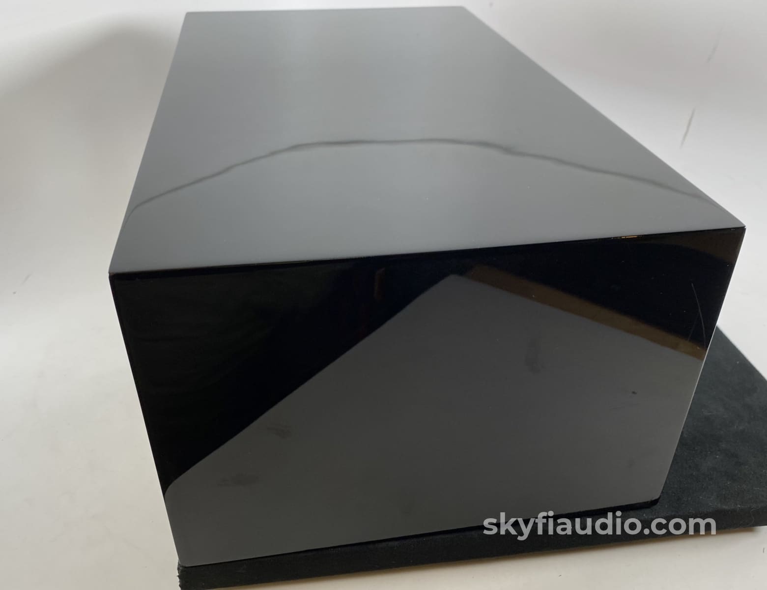 Bowers & Wilkins CM Centre Speaker