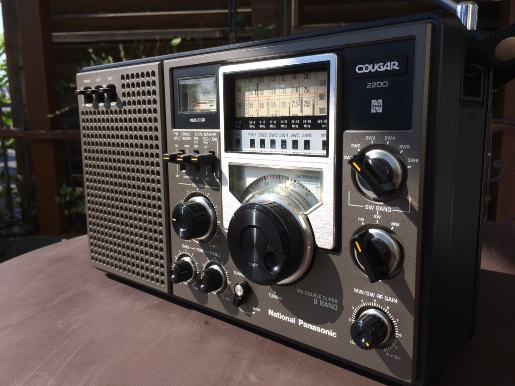 ナショナル RF-1188 – 微妙なポジションの高級BCLラジオ | 【昭和