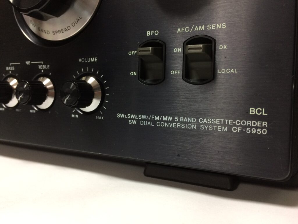 ソニー CF-5950 – BCLラジカセの真打登場 | 【昭和レトロ】ゴールデン