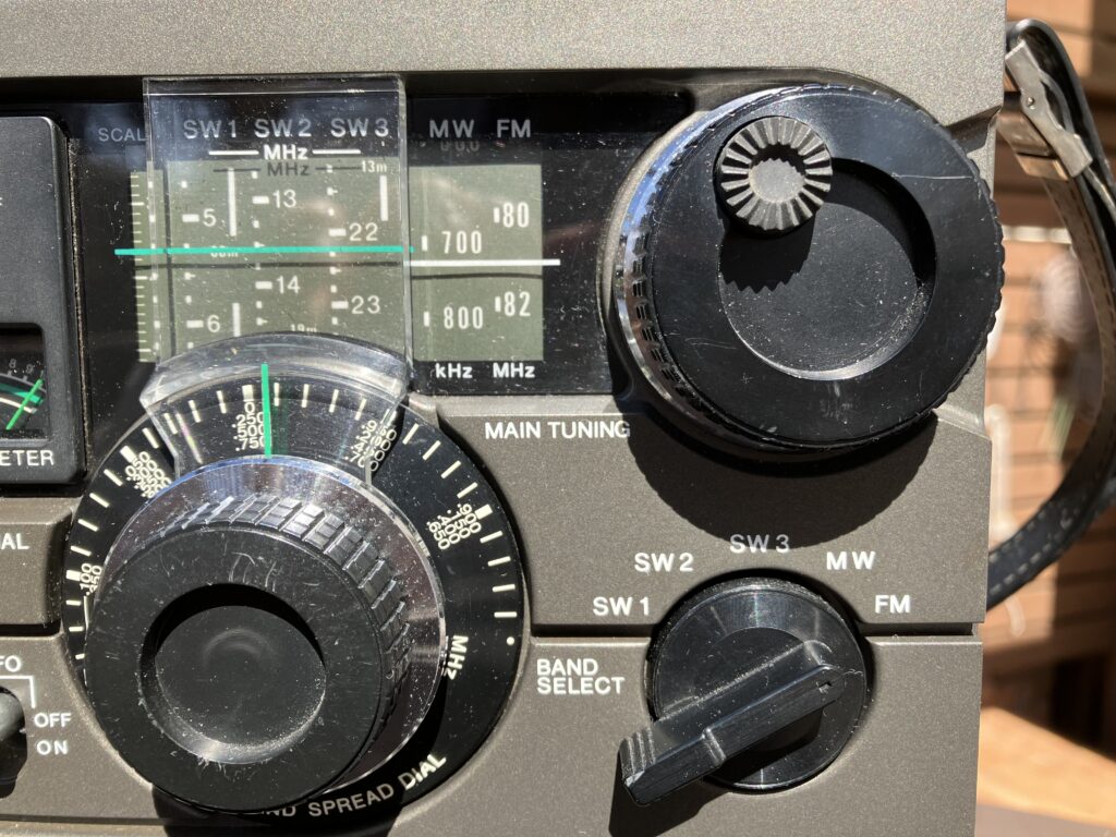 ソニー ICF-5900 – アナログBCLラジオの金字塔 | 【昭和レトロ