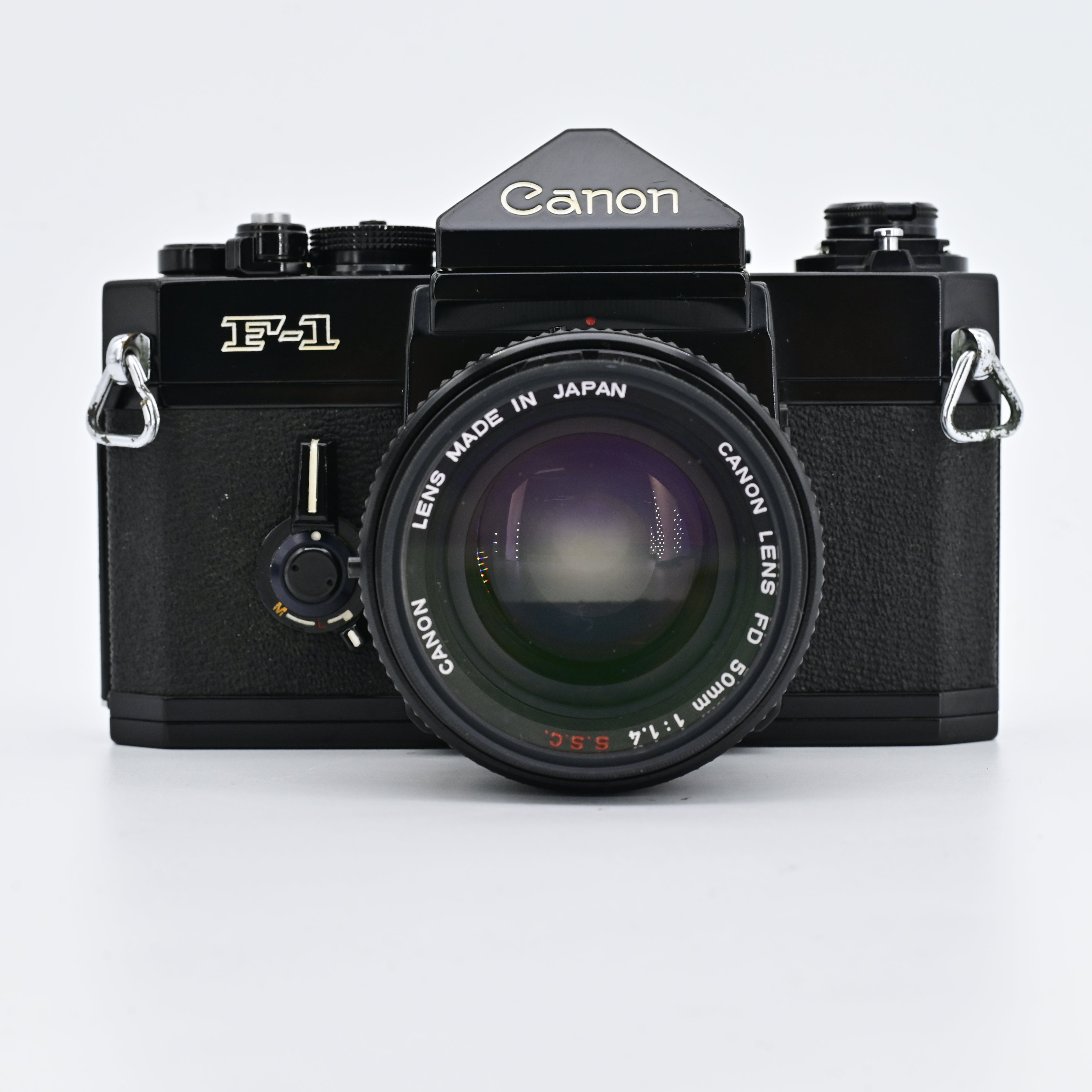 Canon F1 Black + FD 50mm F1.4 Lens – SHOWA