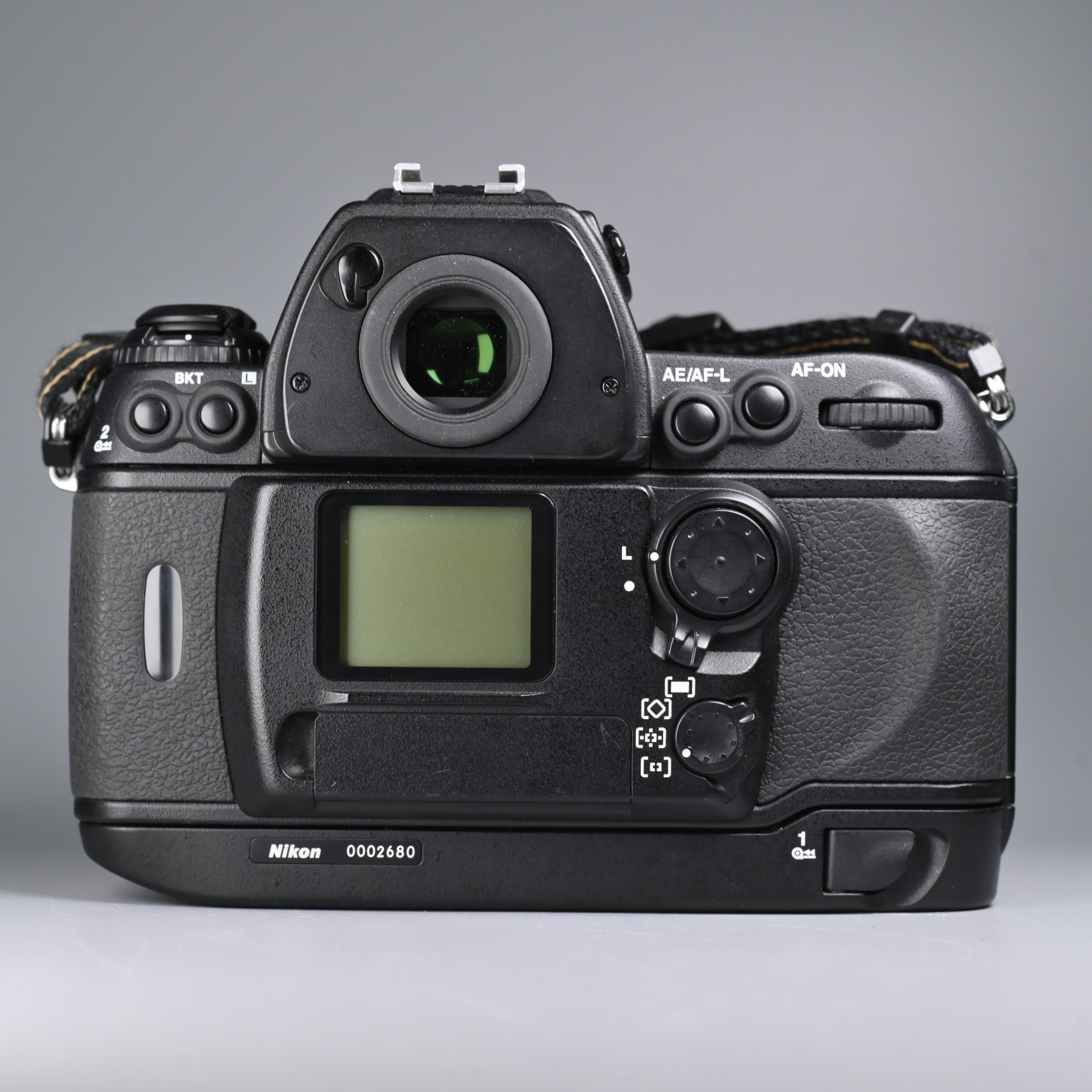 Nikon F6 Body Only. – SHOWA