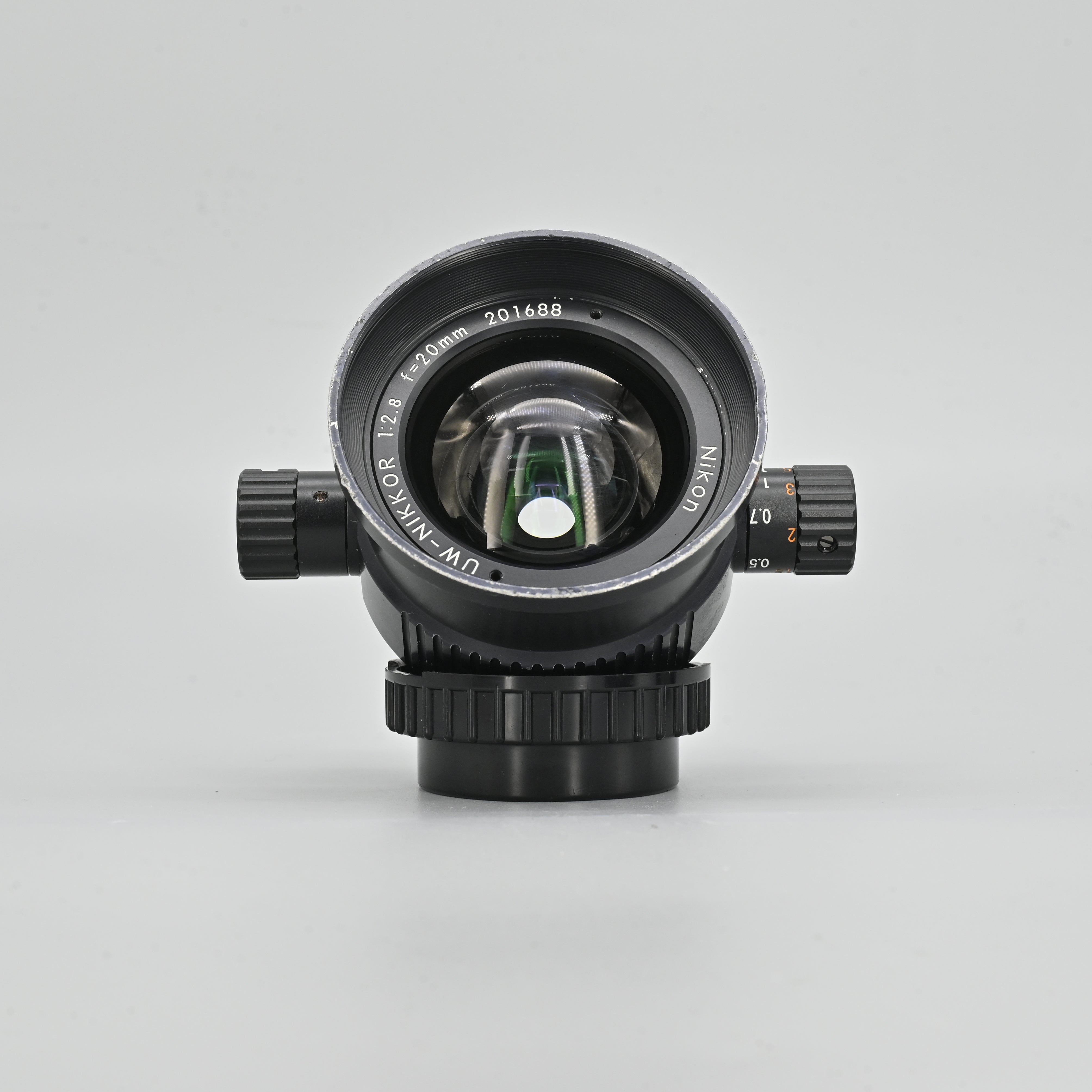 Nikonos-V + UW-Nikkor 20mm F2.8 + UW-Nikkor 28mm F2.8 Set – SHOWA