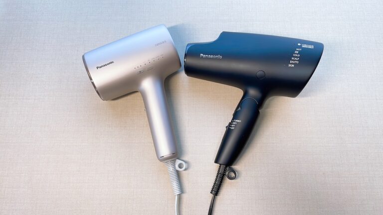 パナソニックのナノケアドライヤーの新旧最上位モデル「EH-NA0J」と