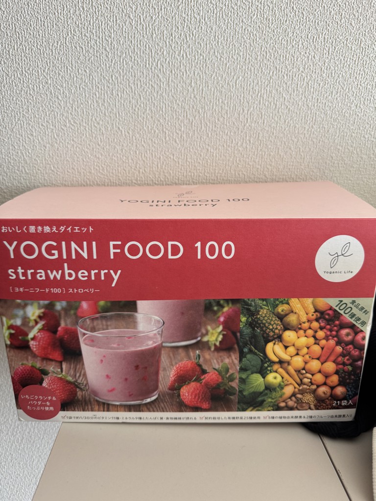 ダイエットドリンク YOGINI FOOD 100 strawberry 38g Yoganic Life