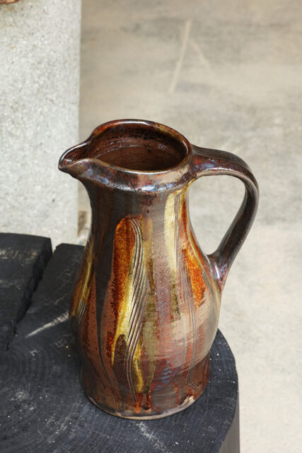 山あいの小さな集落で300年以上続く“世界一の民陶”小鹿田焼の今 – 職人圖鑑