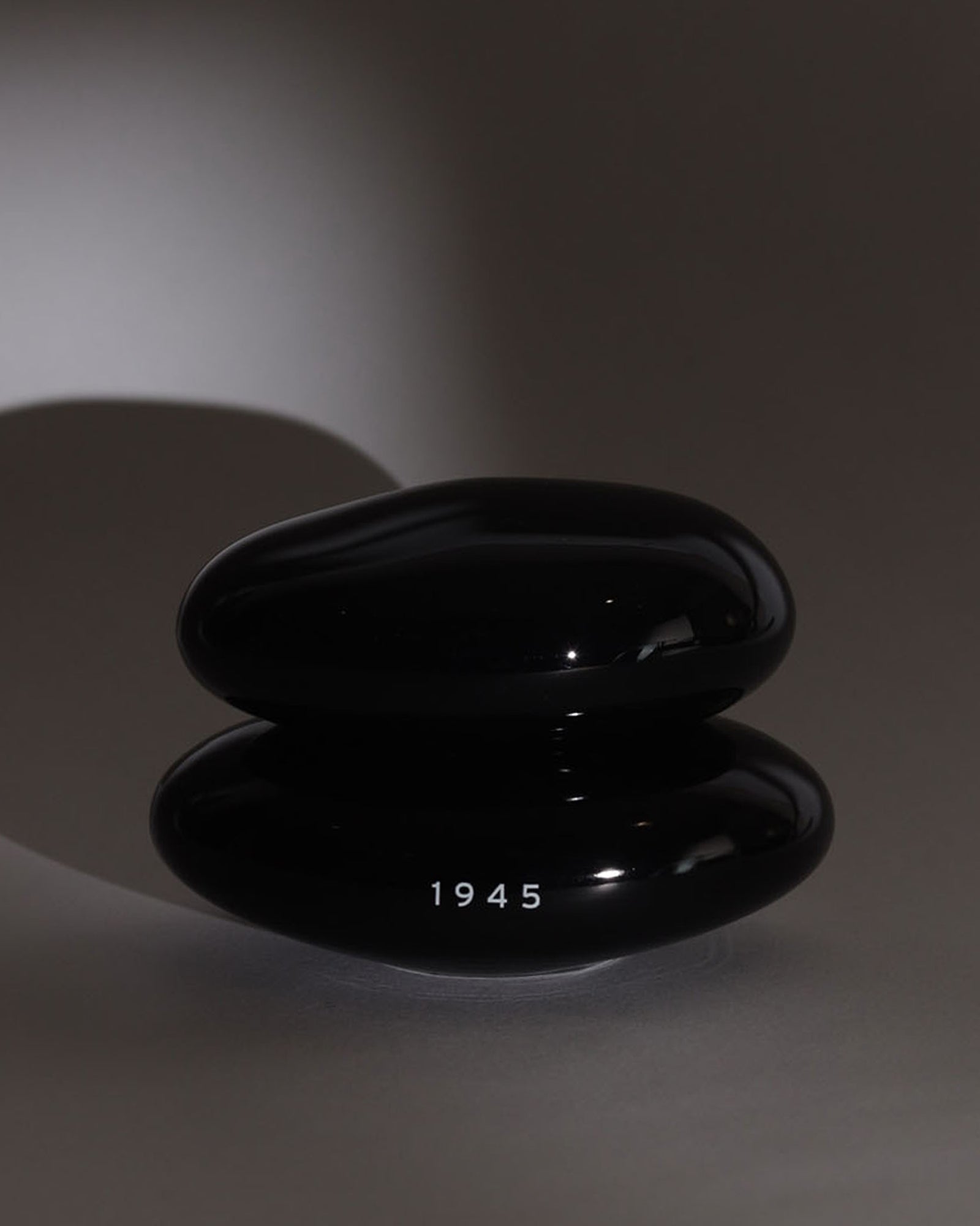 1945BK_764900ed-faa2-433e-85b7