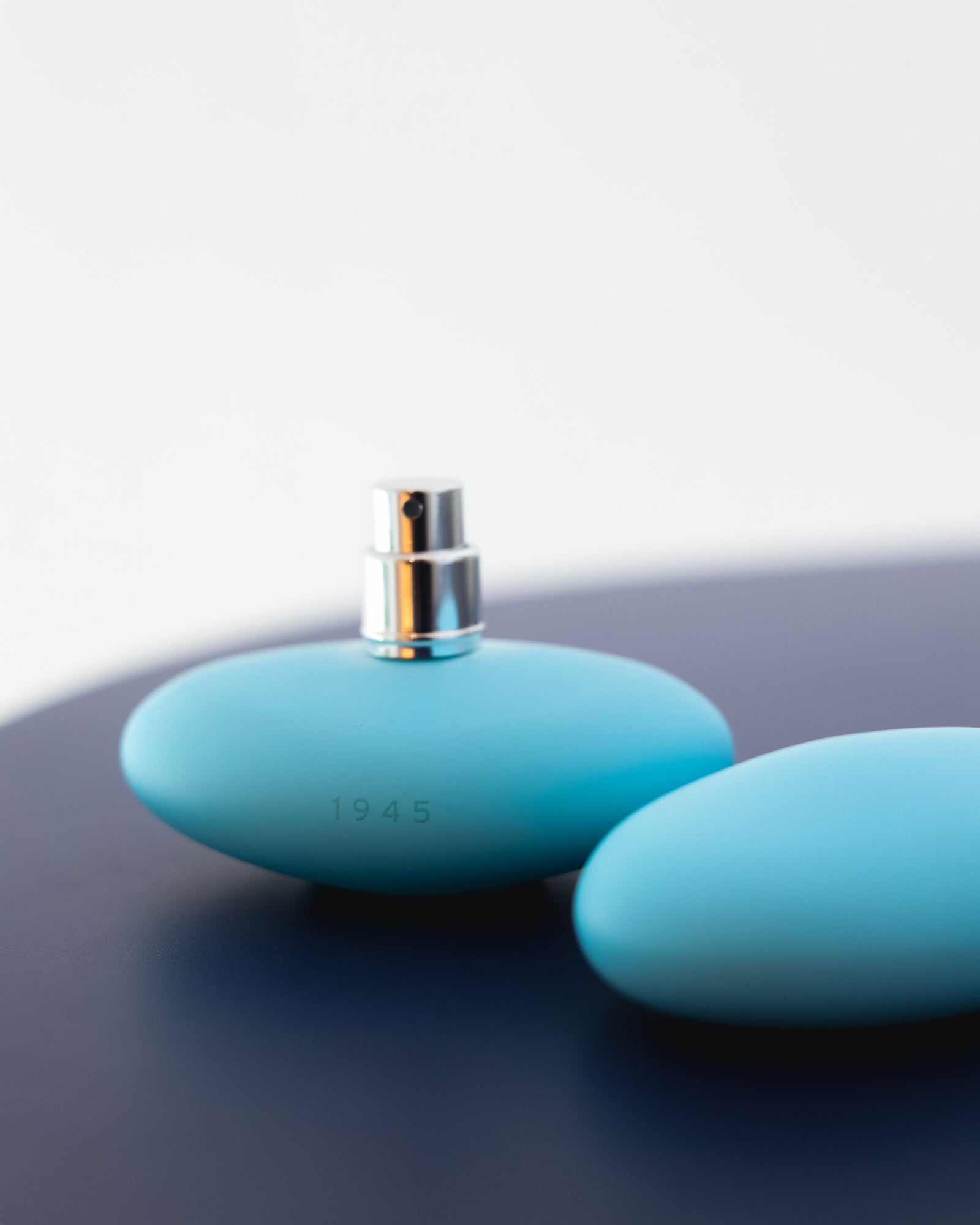 1945 オードトワレ｜アズーロ｜香水【送料無料】 – SHOLAYERED