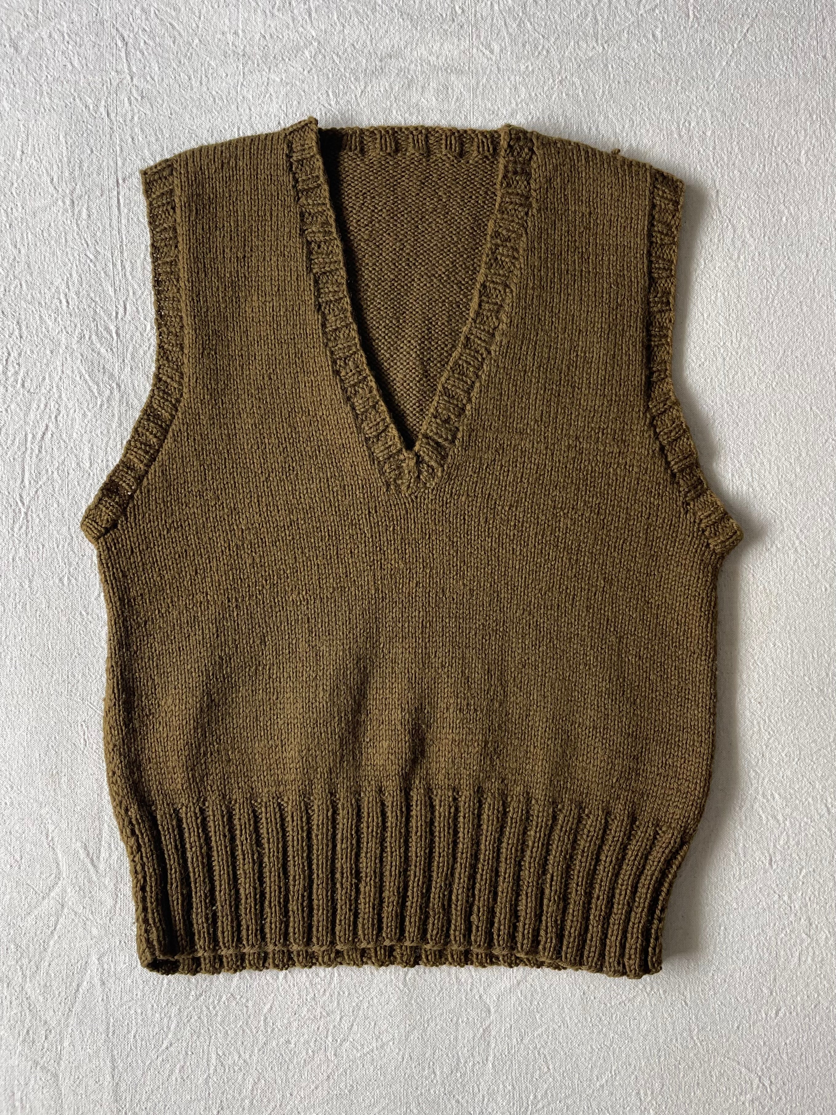 1940s American Red Cross wool sweater vest – Century Flowers Vintage