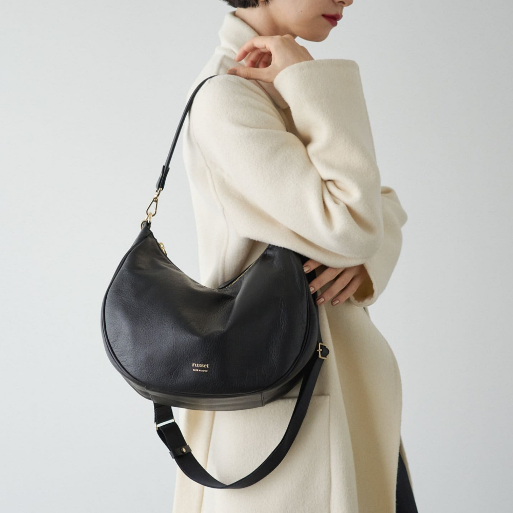 くびれが魅力。新定番ショルダー | russet | 松坂屋名古屋店公式 SHOP BLOG