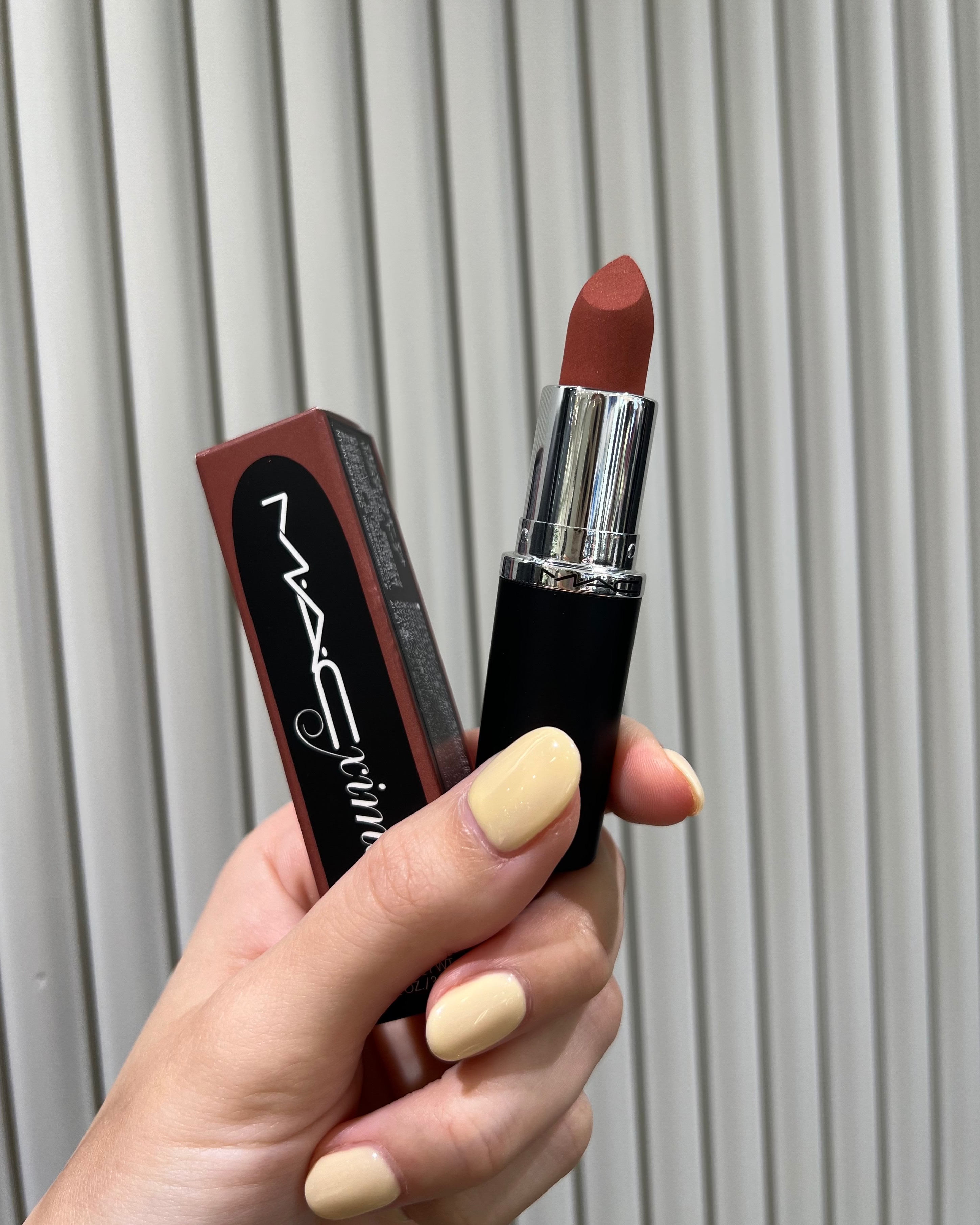 M・A・C】新感覚マットリップ💋マキシマルシルキーマットリップ