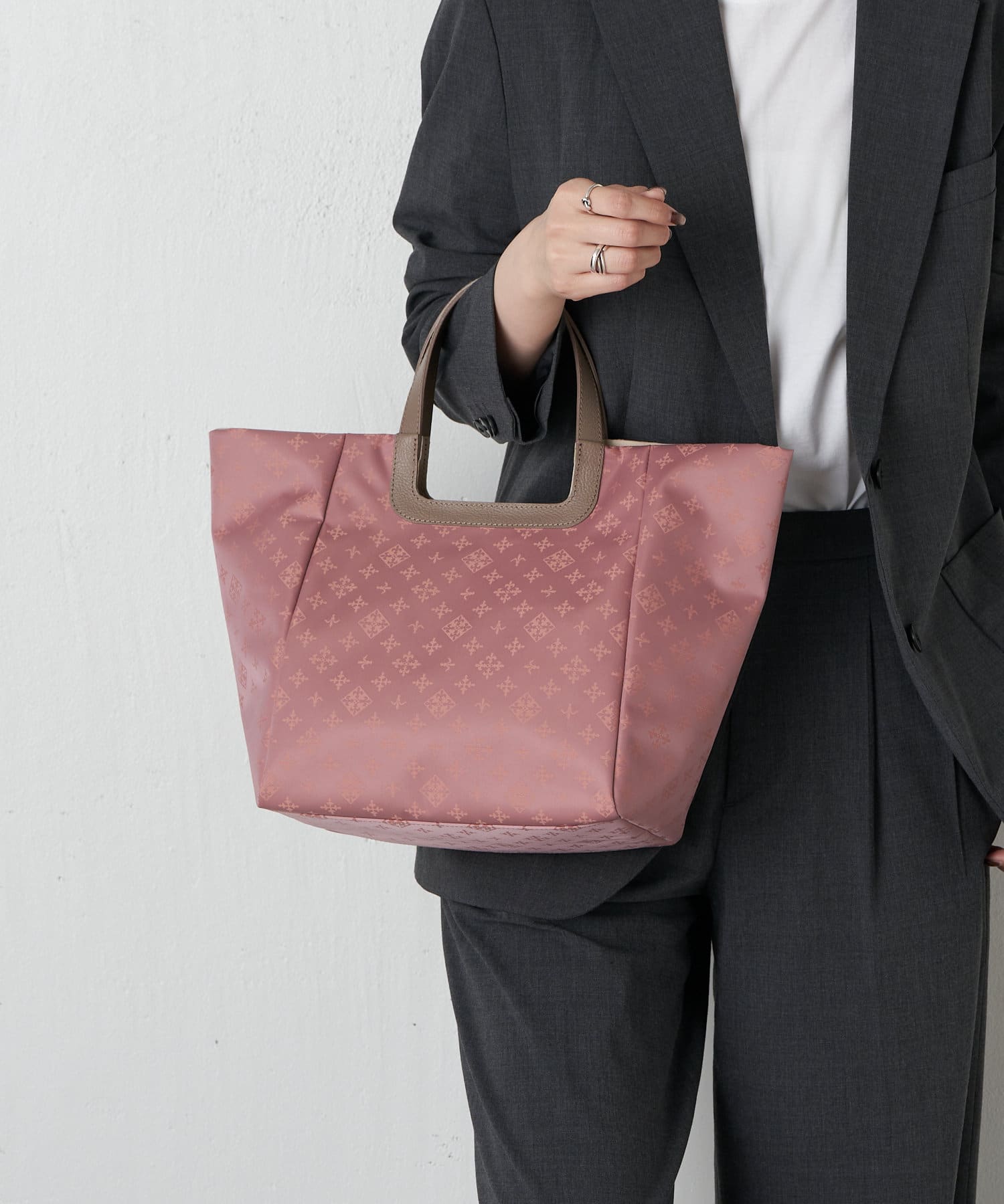 桜カラー】バッグから春を取り入れる | russet | 松坂屋名古屋店公式