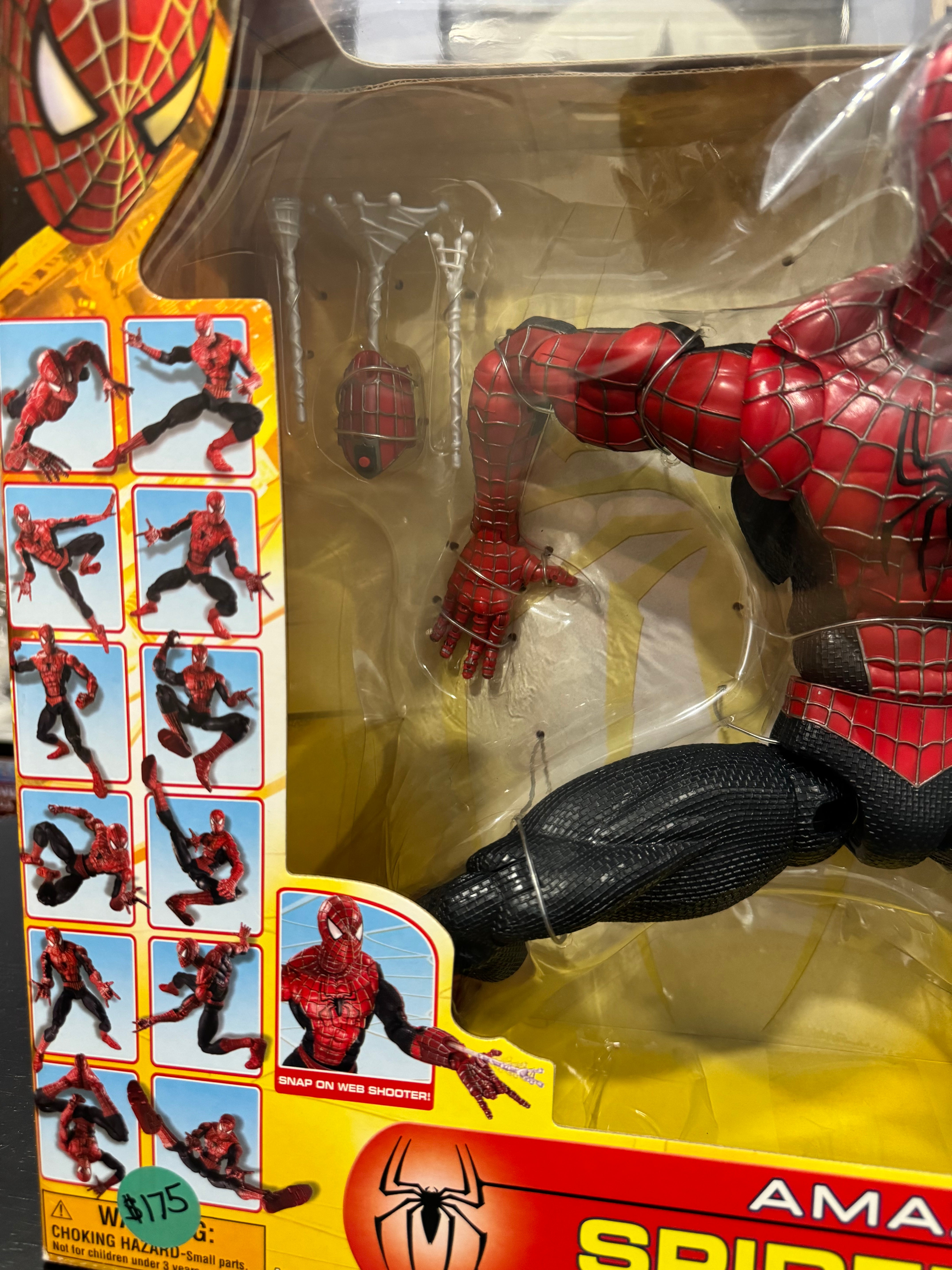 Spider-Man 2 Amazing Spider-Man Ultimate 18” Super Poseable Action