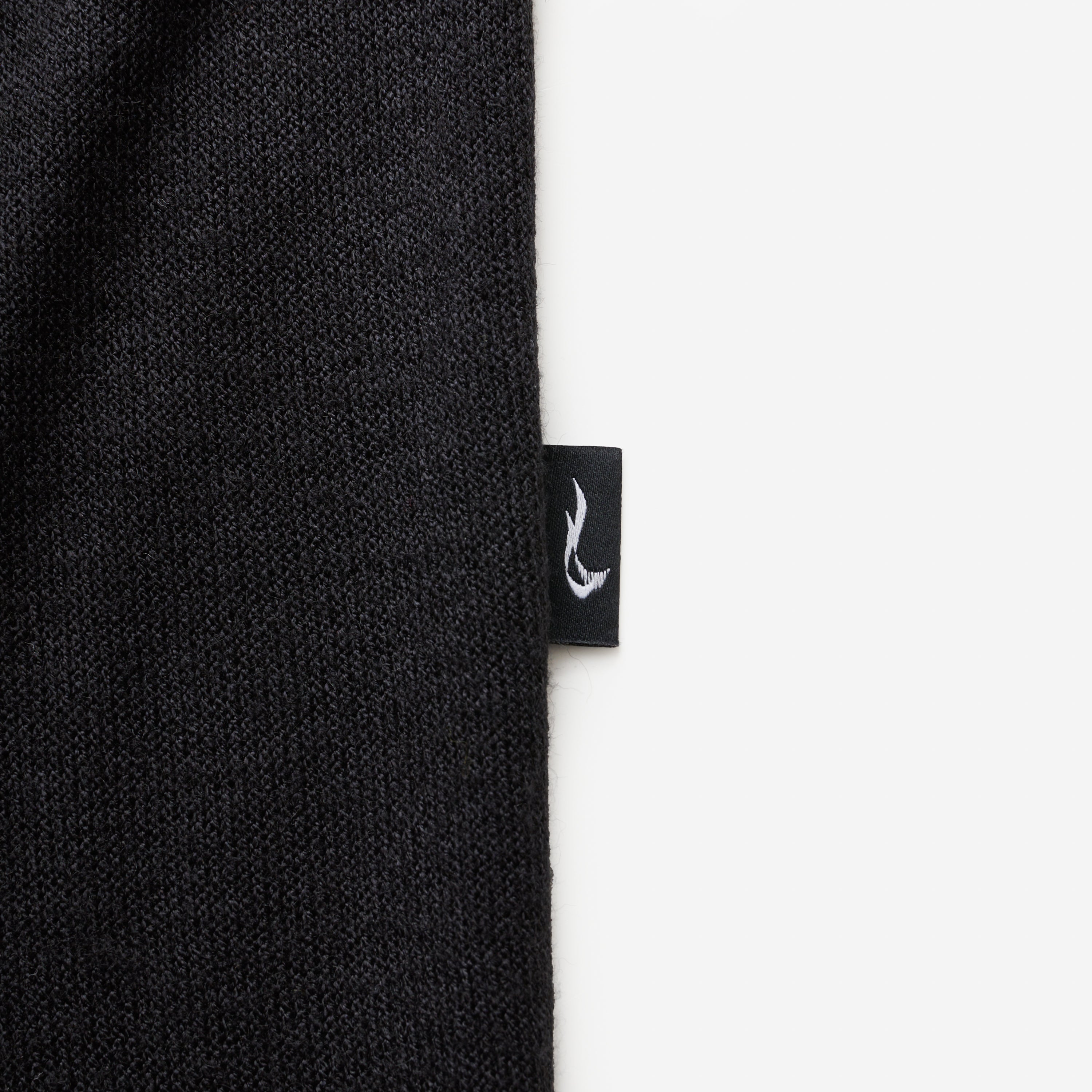 RAYON KNIT BLACK – FEELS.