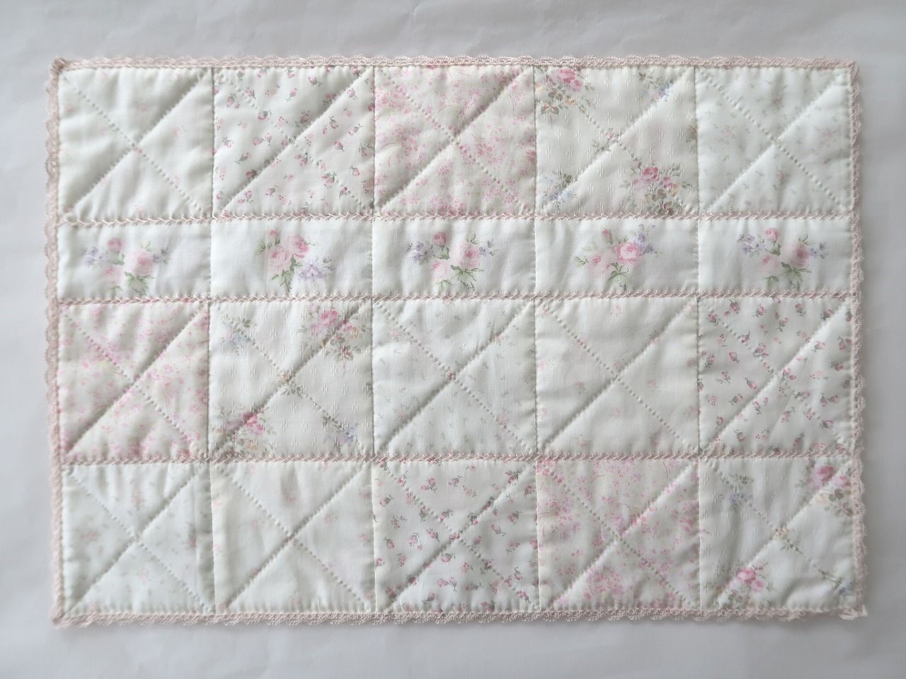 Doily-037) オフピンクローズのランチョンマット キット | フラワー