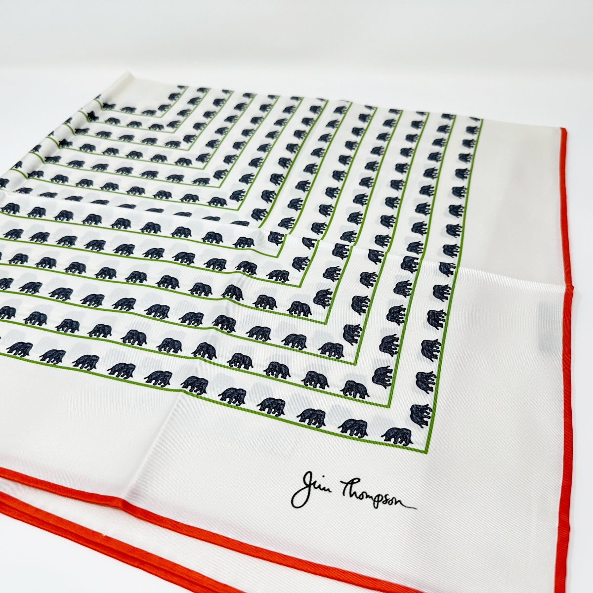 シルクスカーフ 象柄（ホワイト） - ジムトンプソン【タイシルク100