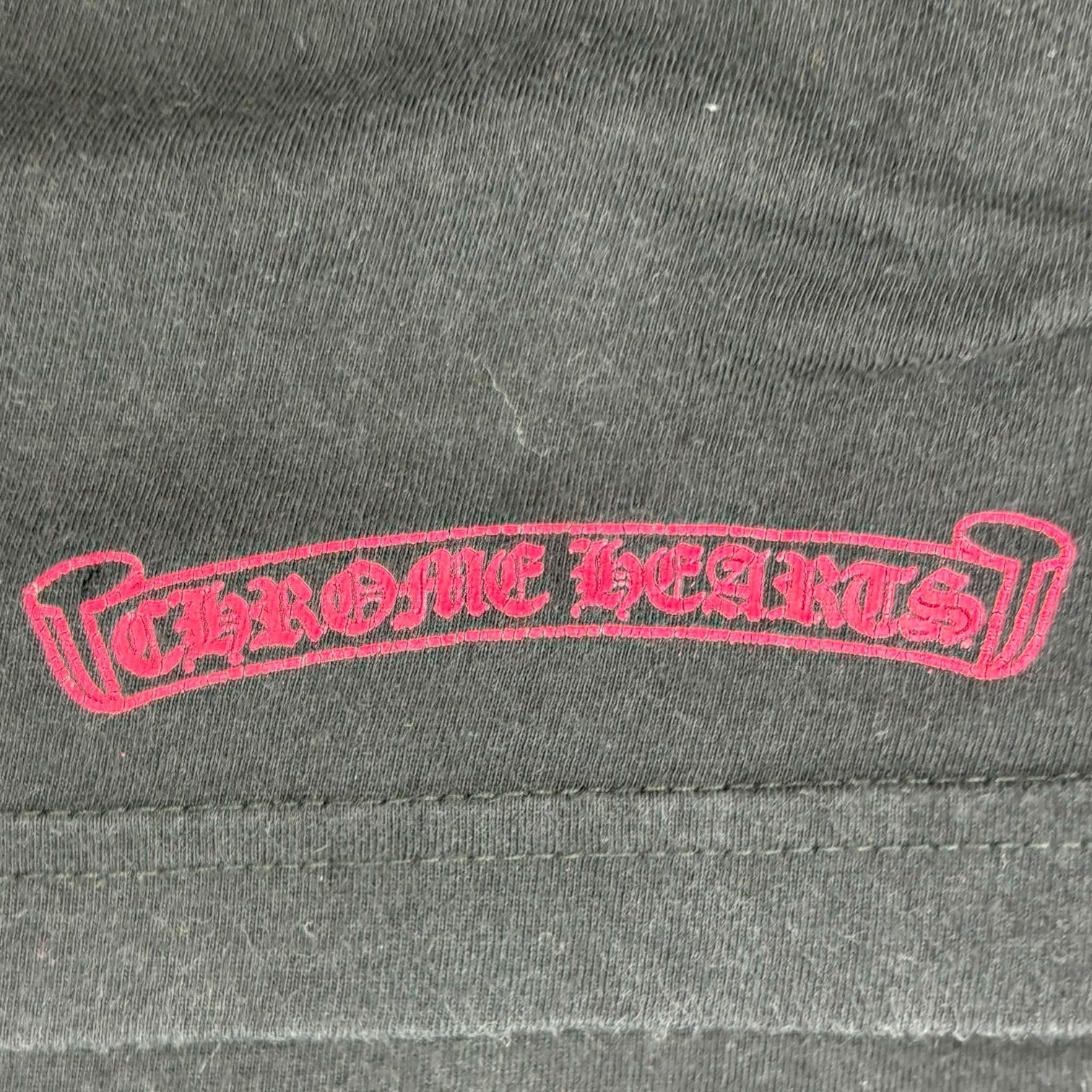 CHROME HEARTS(クロムハーツ) NEON PINK STRIPE LOGO TEE ネオピンク