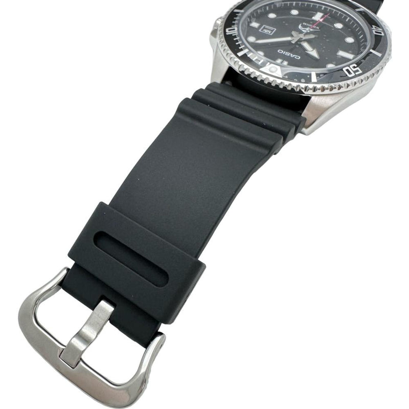 CASIO/カシオ】 ダイバーズウオッチ 未使用/日本未発売 MDV-106 腕時計