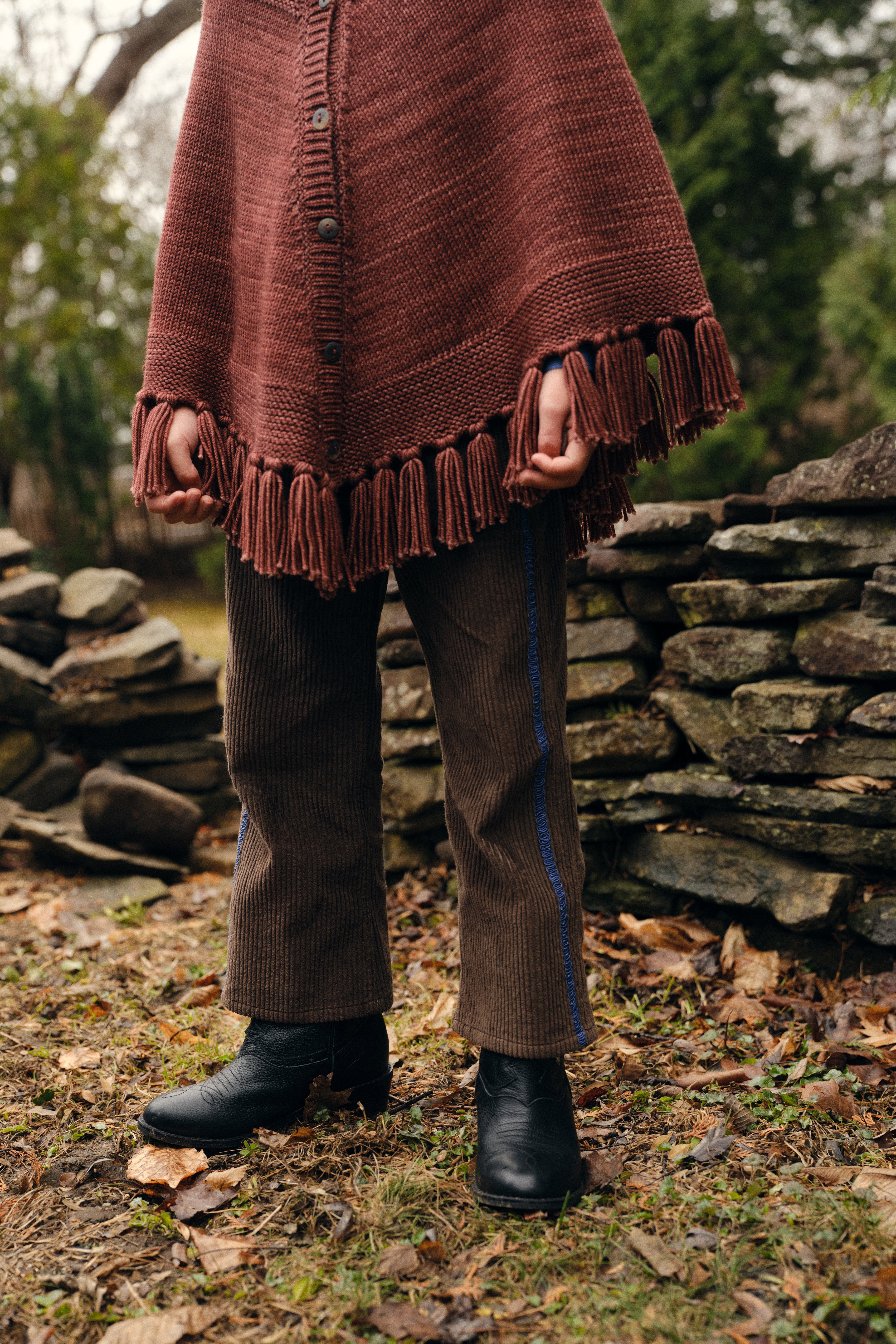 Scout Poncho – Misha & Puff