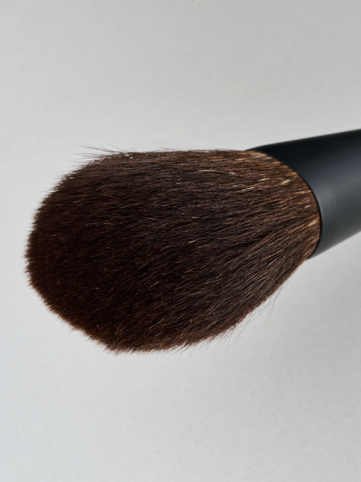 yUKI TAKESHIMA ハーフマット上質肌ブラシ（001 フェイスブラシ