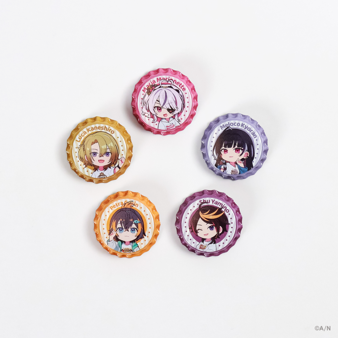 NIJI Bottle Vol.2】王冠缶バッジ｜にじさんじオフィシャルストア