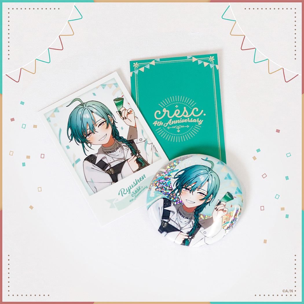 cresc. 4周年記念グッズ】ホログラム缶バッジ&チェキ風カードセット
