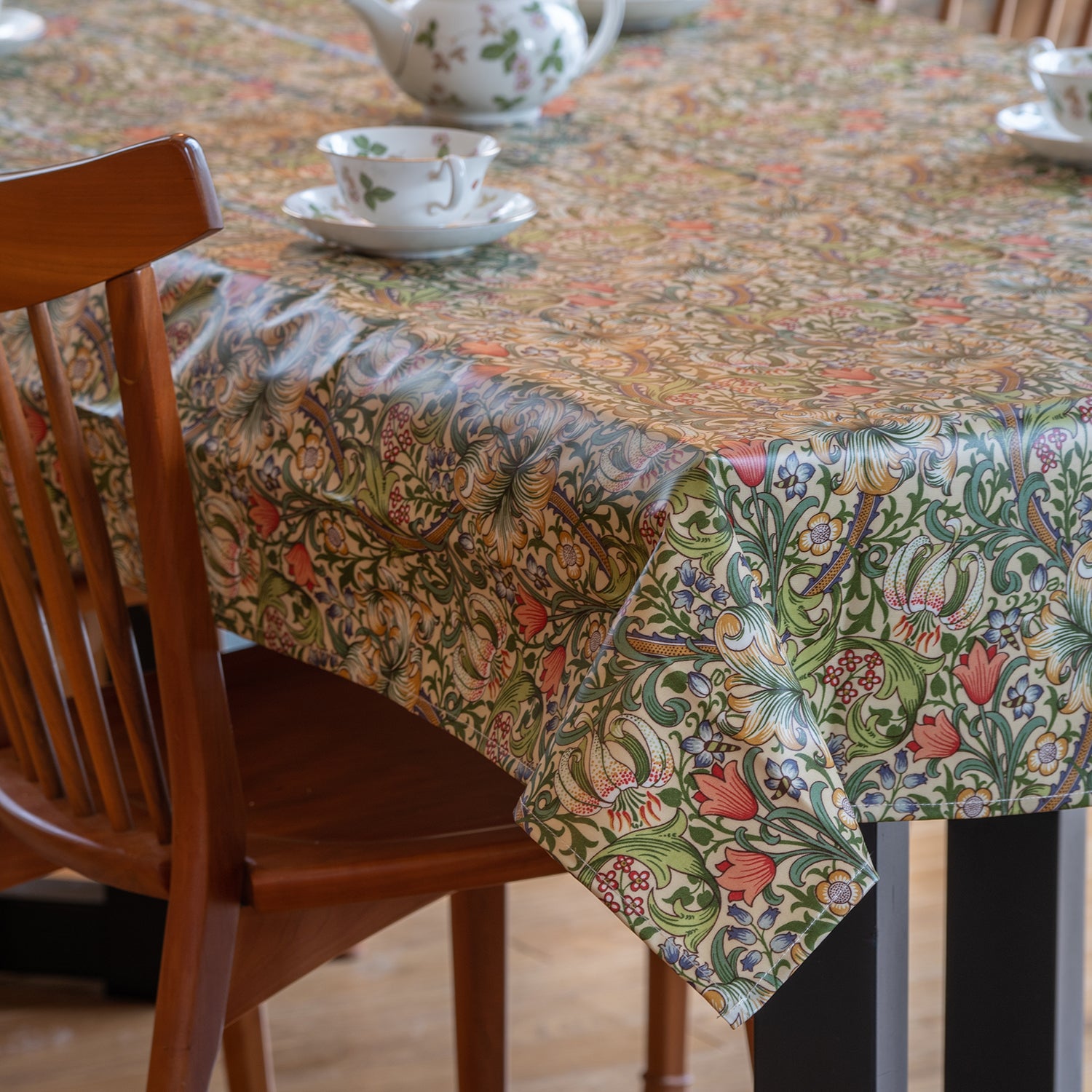 ウィリアムモリス PVC テーブルクロス 長方形 Golden Lily - 英国雑貨