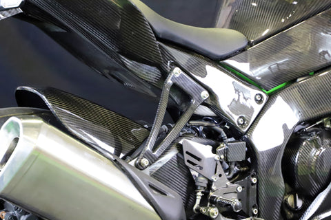 Ninja ZX-10R マフラーステーSPL – A-TECH Online Shop