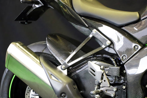 Ninja ZX-10R リアフェンダーSPL – A-TECH Online Shop