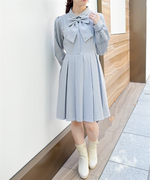 リボン付きプリーツミニワンピース | axes femme online shop -outlet-