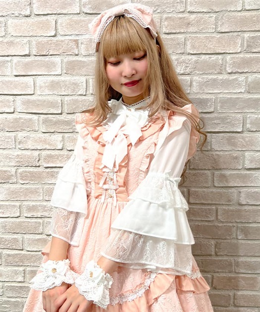 3段フリル姫袖ブラウス | kawaii -outlet- | axes femme online shop