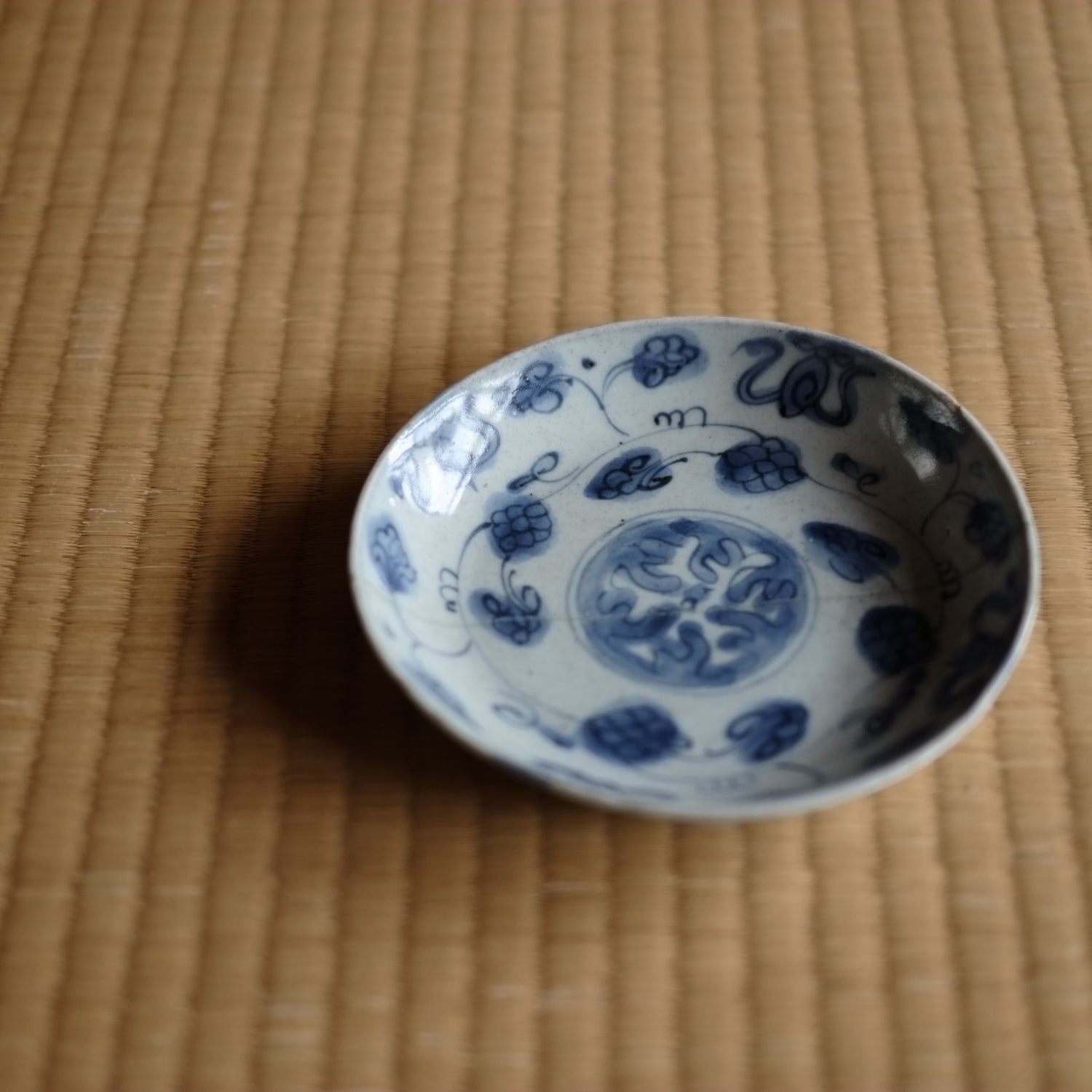 中国美術 16世紀頃 明代 明時代 青花花鳥文大盤 染付大皿 唐物 安南