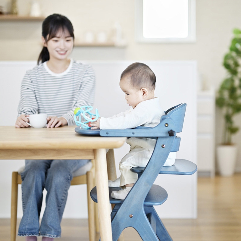 アカチャンホンポ（赤ちゃん本舗）の公式ネット通販 ｜すくすくチェア