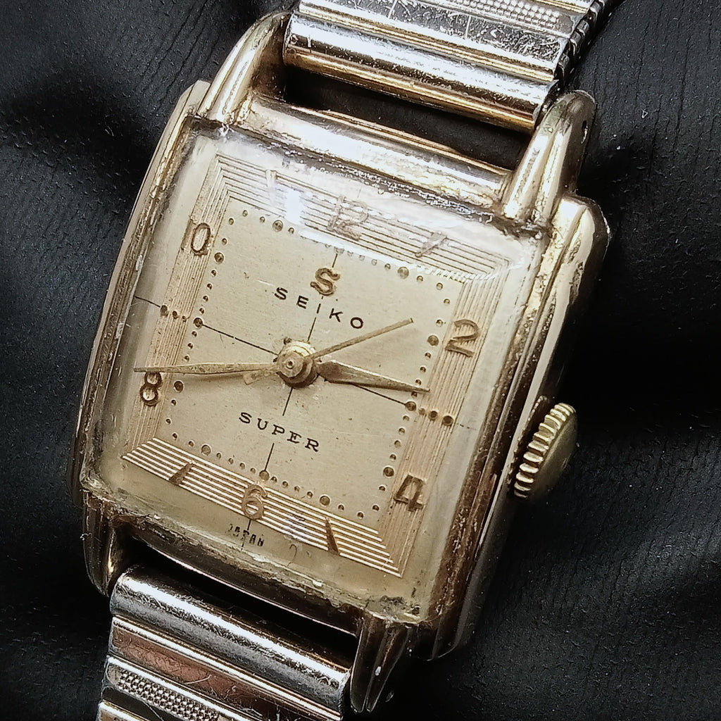 Collectible Circa 1950! Seiko Super Tank Seikosha 15 Jewel, 14K