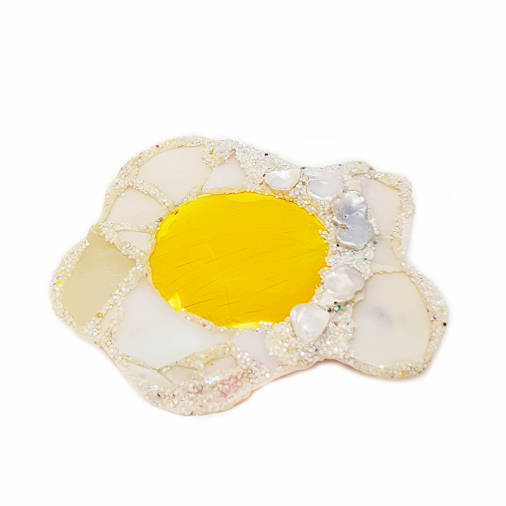 FRIED EGG BROOCH – Andrew Logan