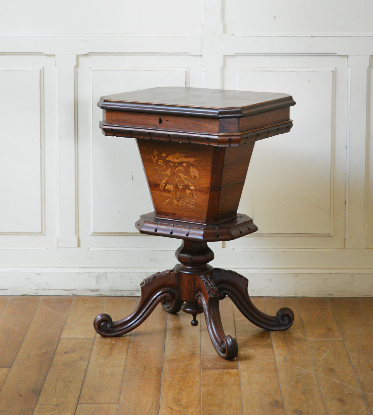 アンティーク ソーイングテーブル – 英国アンティーク家具専門店 神戸