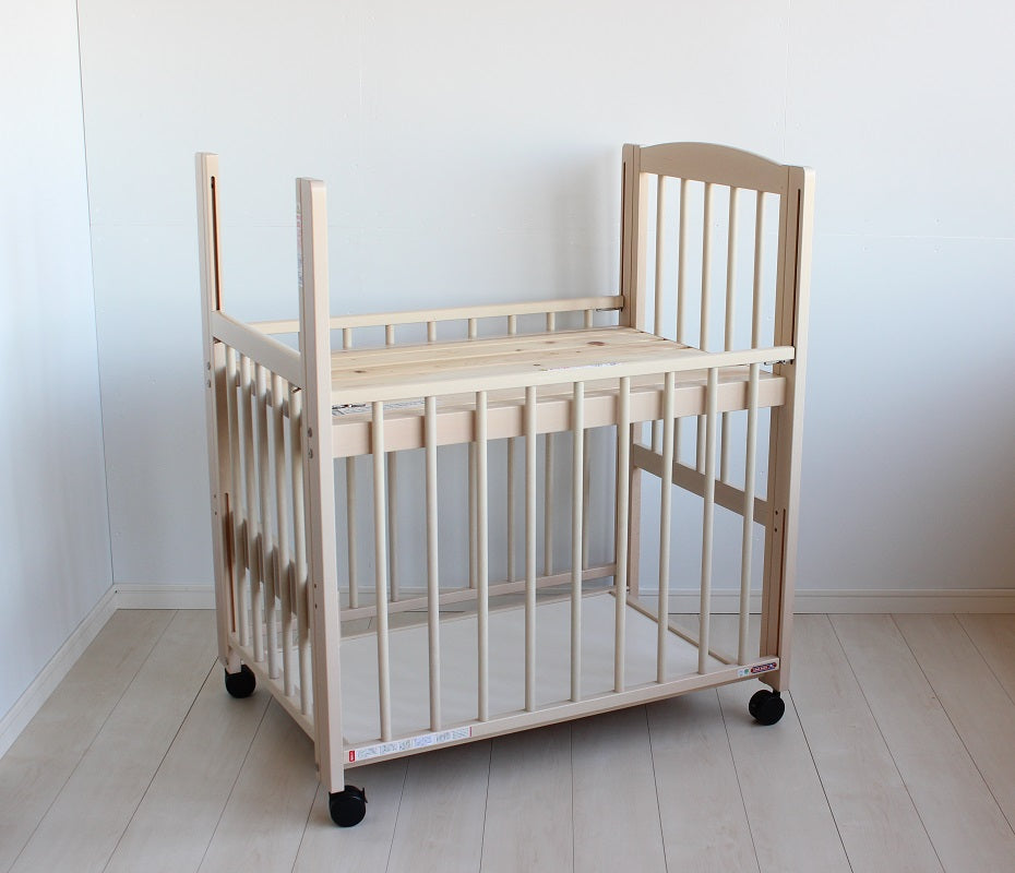 コパン 澤田工業 ミニサイズベビーベッド【レンタル｜選べる2色｜小物