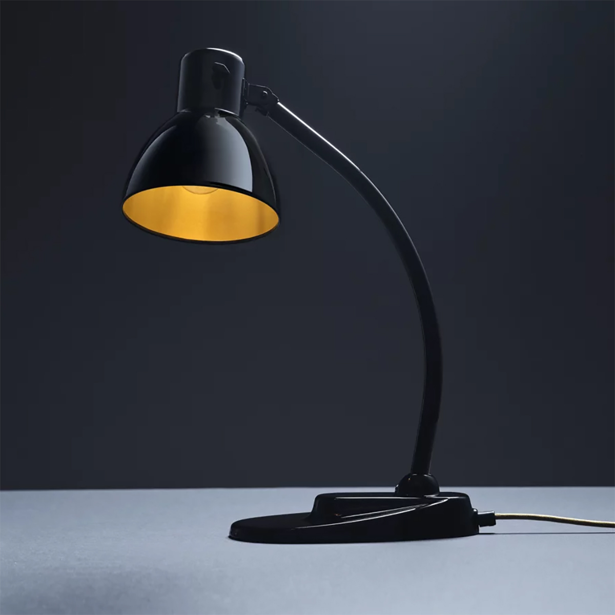 Desk lamp Kandem - Bauhaus Movement – Original Design Icons