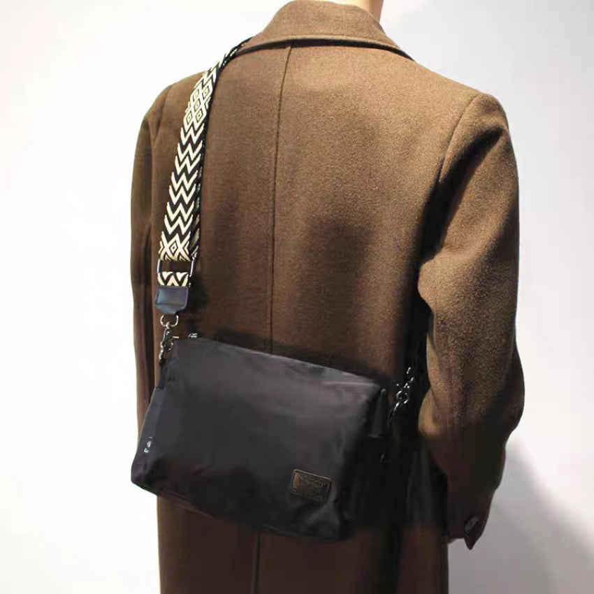 幾何学模様ストラップ シンプルデザイン ショルダーバッグ（3Colors