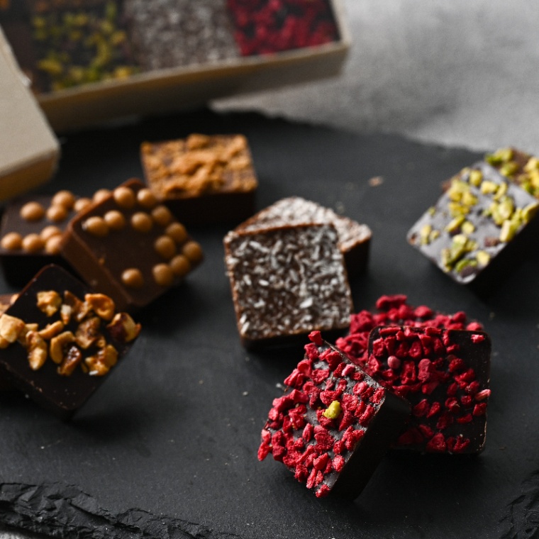 プラリネボックス12個入り 【コントワール・デュ・カカオ