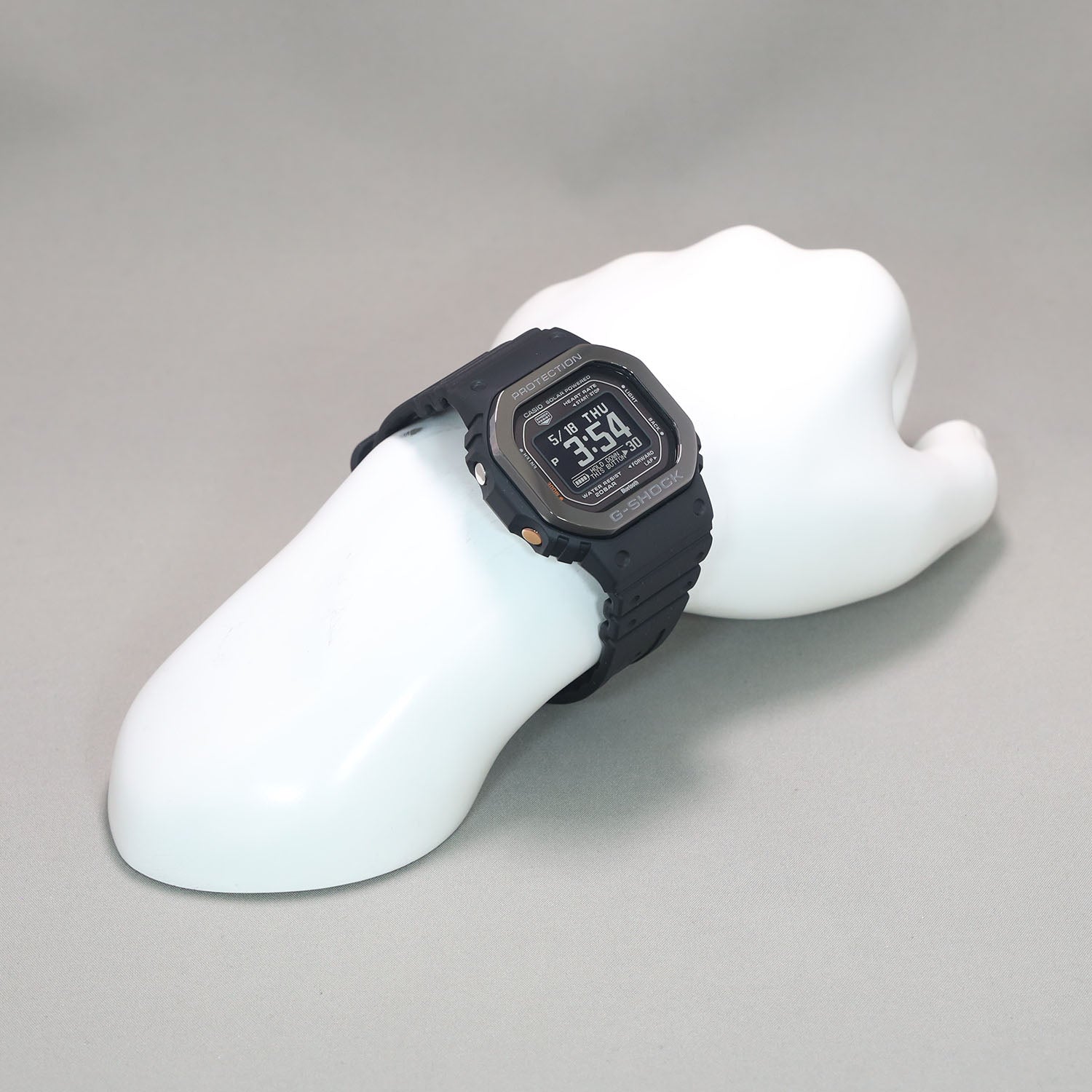 Gショック】G-SQUAD / メタルベゼル / ハートレートモニター / DW