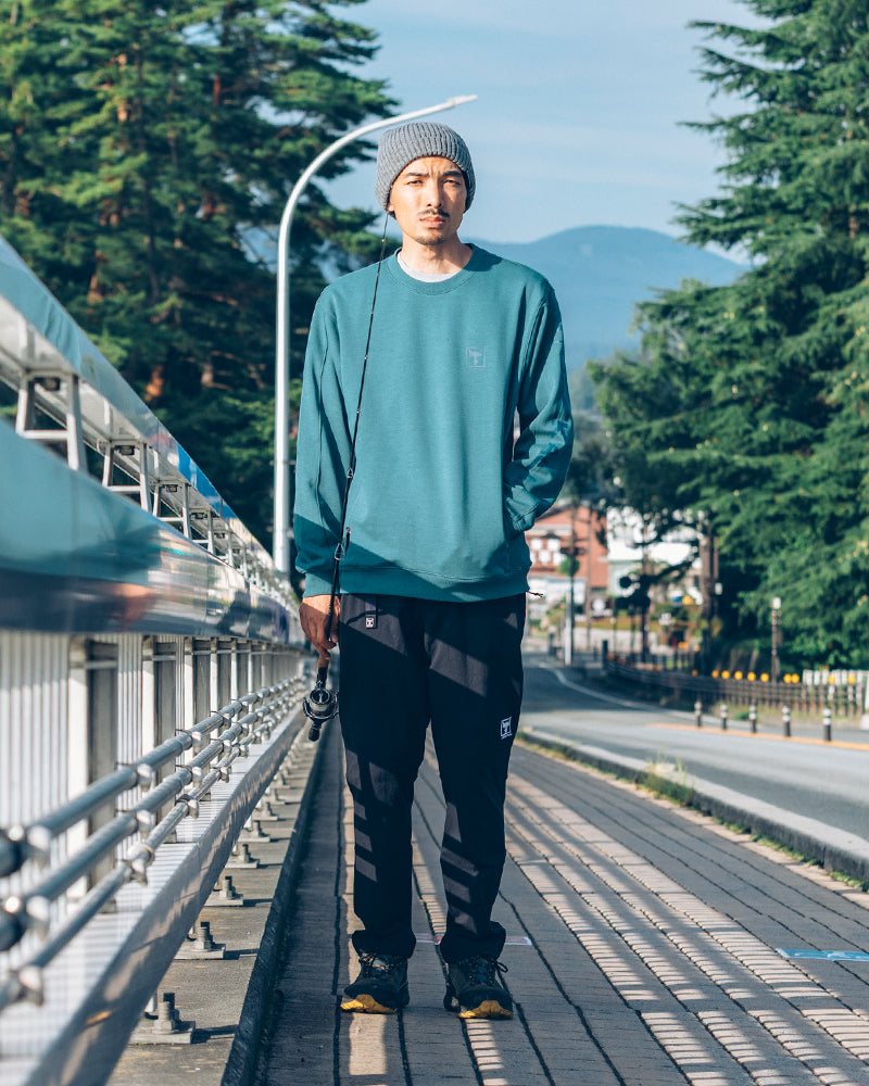 クルーネックスウェット