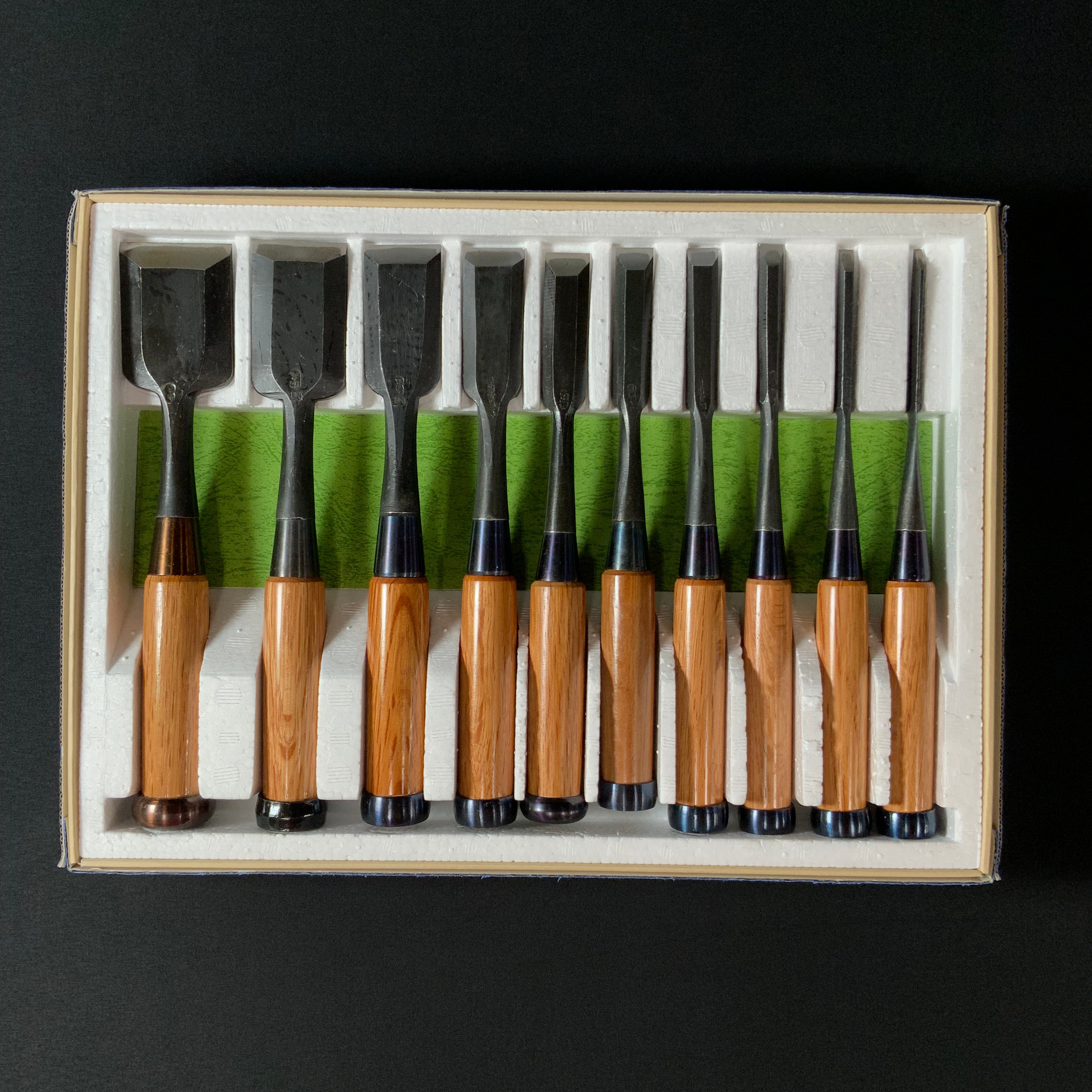 M192 Mixed set Bench chisels set for beginner by unknown smith
