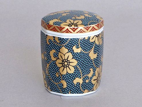 九谷焼 ミニ骨壺 十角型 青粒鉄仙 北原利夫 作 - 山口陶業社