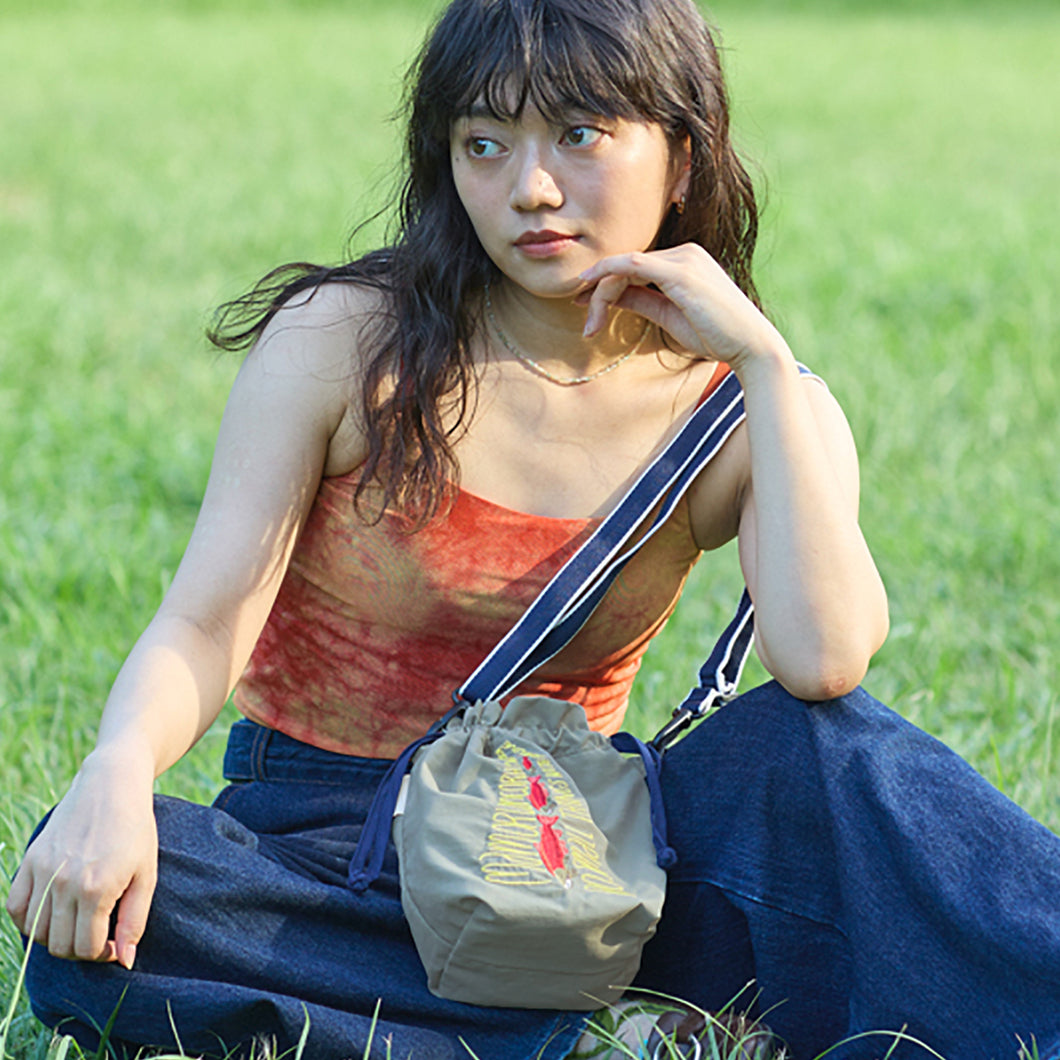 巾着ポーチ #110f カーキ ベニザケ – INTERMODE KAWABE