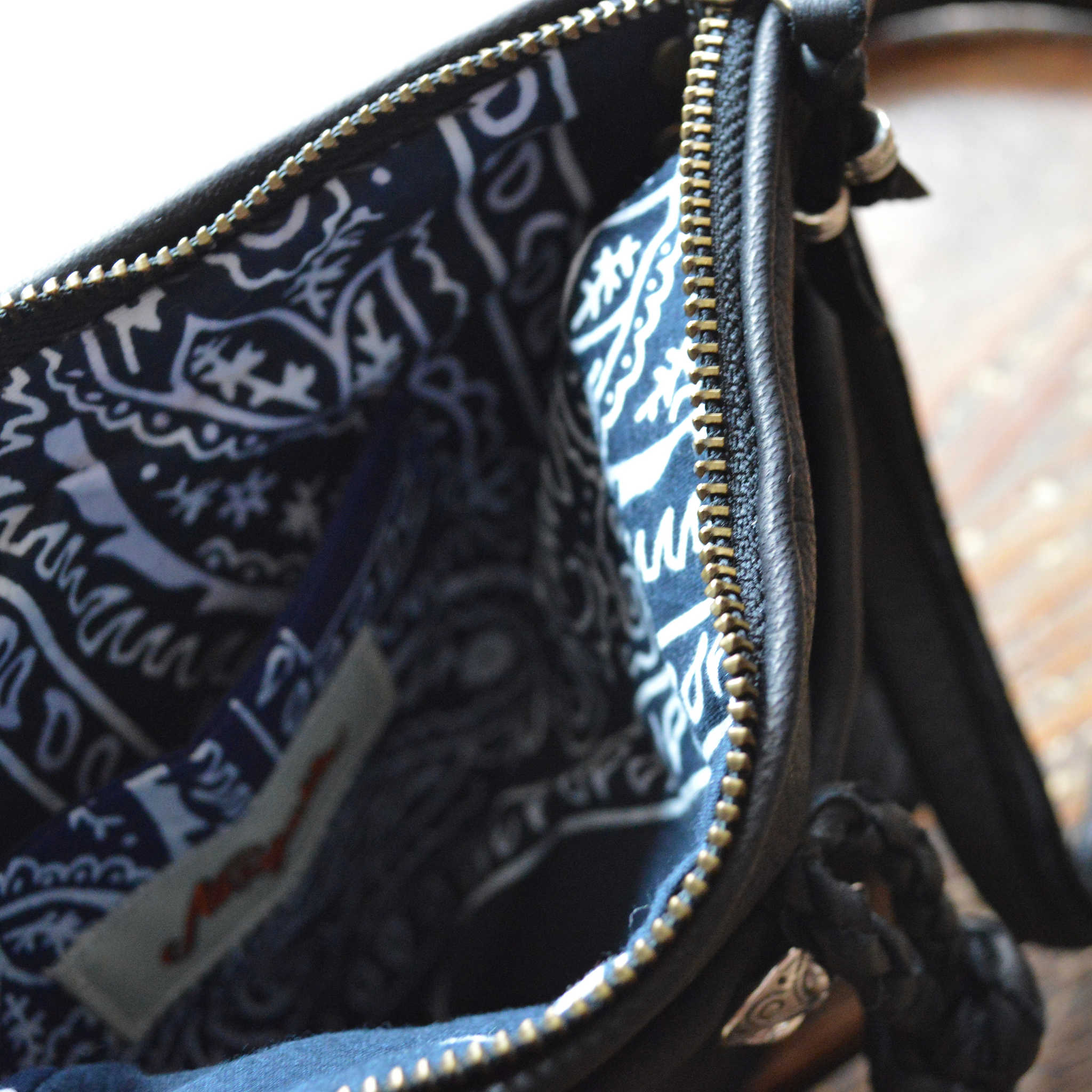 Nasngwam.×”EARLYMORNING ナスングワム アーリーモーニング / SQUARE