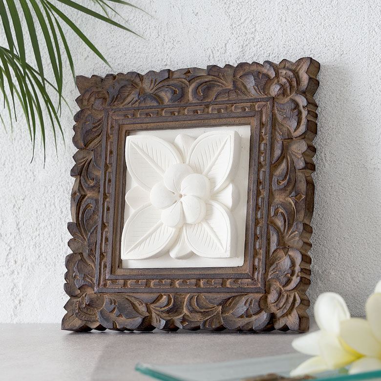楽天市場】木彫りフレーム付きプルメリアモチーフのストーンレリーフ