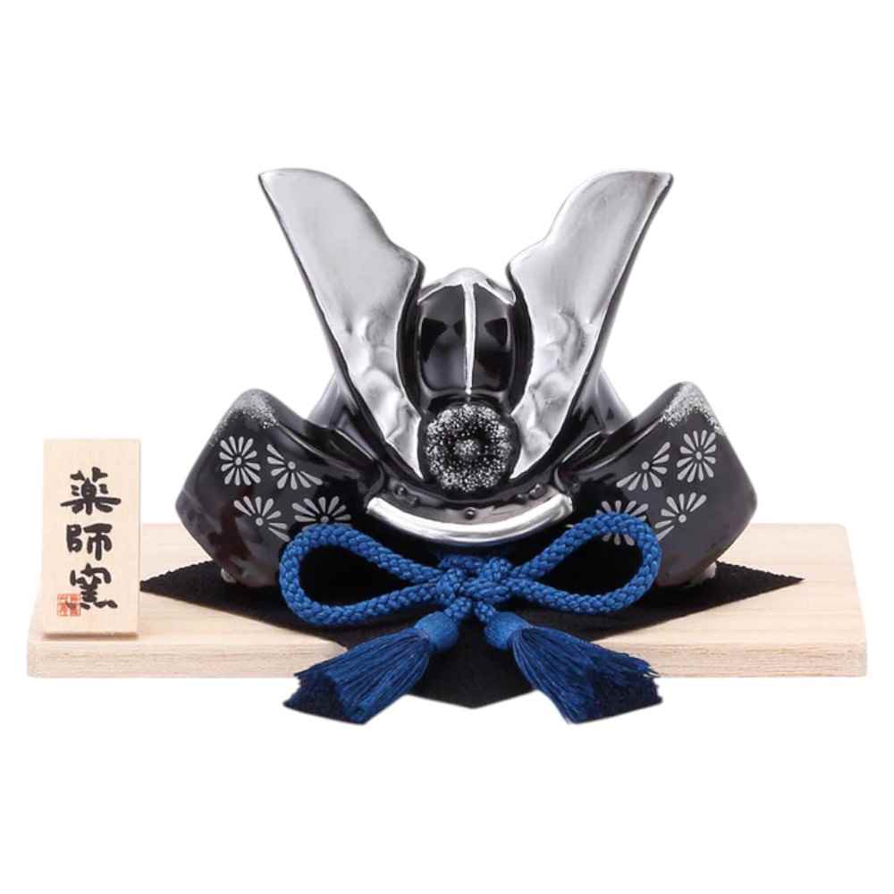 楽天市場】五月人形 コンパクト 陶器 小さい 兜 かぶと/ 金爛出世兜