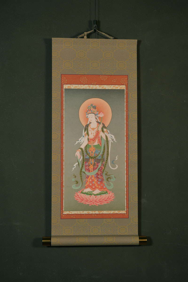 楽天市場】【送料無料】 観音菩薩 仏画掛け軸 半切サイズ : ビッグ