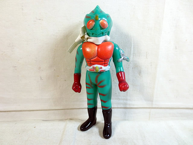 楽天市場】RAH GENESIS 仮面ライダーアマゾンニューオメガ : MEDICOM